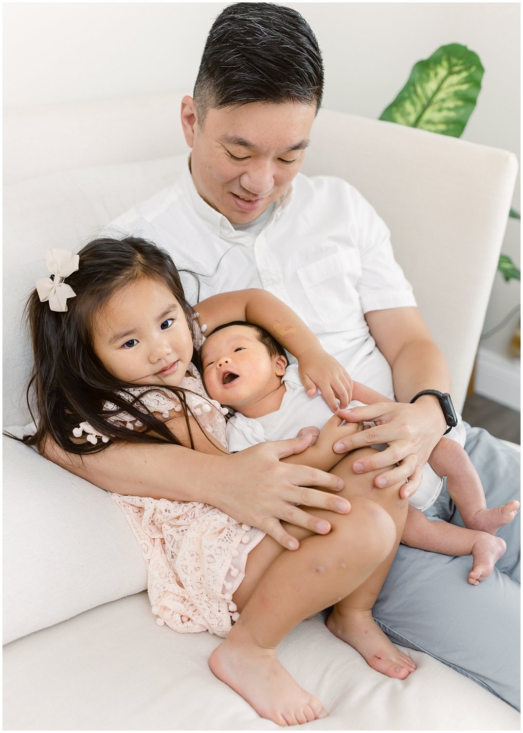 ChienFamily-In-Home-Newborn-Family-Session_28.jpg