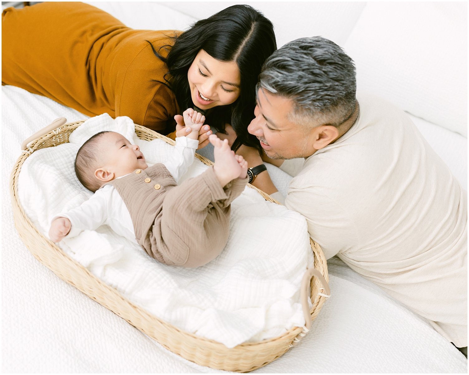 Nguyen-Family-In-Home-Newborn-Session-Orange-County_0111.jpg