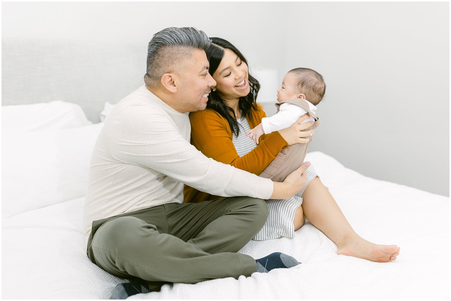 Nguyen-Family-In-Home-Newborn-Session-Orange-County_0131.jpg