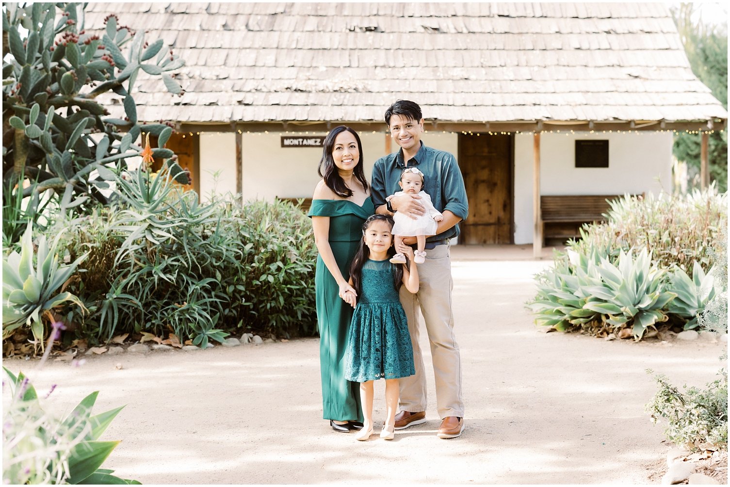 EspinaFamily-San-Juan-Capistrano-Outdoor-Newborn-Family-Session_22.jpg